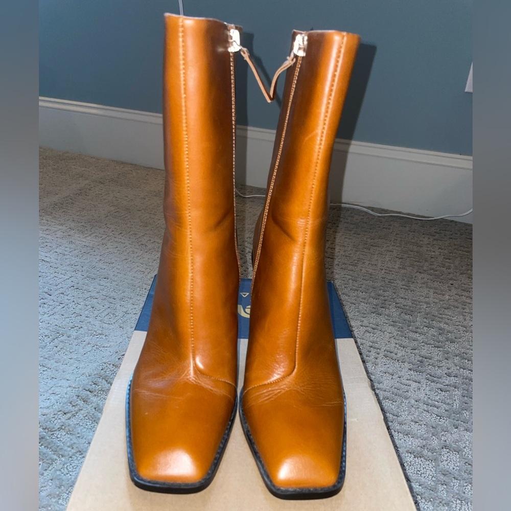 ZARA Camel/ Tan boots (Size 40 or 9). Excellent condition (worn once)